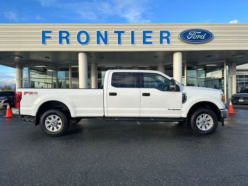 Used 2022 Ford F350 XLT w/ FX4 Off-Road Package image 2