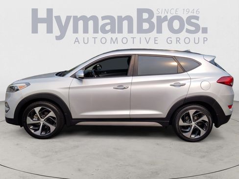 Used 2018 Hyundai Tucson Value w/ Cargo Package FWD image 6