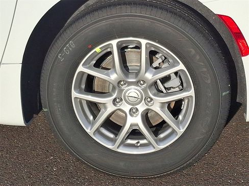 New 2026 Chrysler Voyager LX image 5