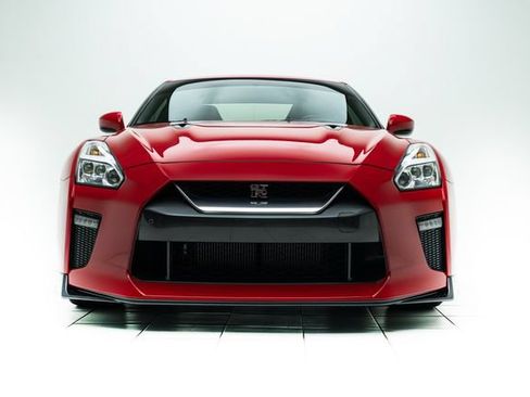 Used 2017 Nissan GT-R Track Edition AWD/4WD image 6