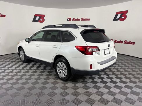 Used 2016 Subaru Outback 2.5i Premium AWD/4WD image 4