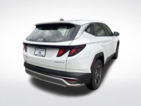 Used 2026 Hyundai Tucson Blue SE AWD/4WD image 3