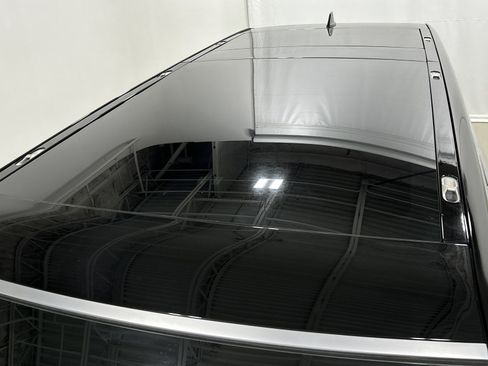 Used 2024 Rivian R1S Adventure AWD/4WD image 13