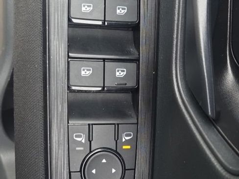 Used 2025 Nissan Kicks S FWD image 18