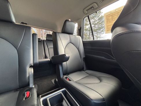 Used 2025 Toyota Grand Highlander XLE image 37