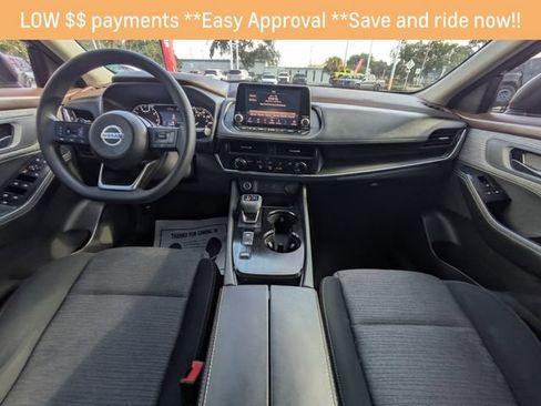 Used 2021 Nissan Rogue S FWD image 15