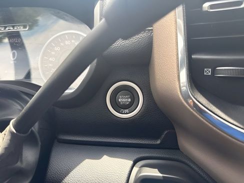 Used 2021 RAM 4500 Laramie AWD/4WD image 12