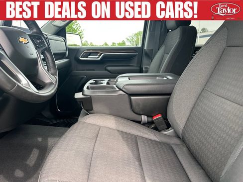Used 2023 Chevrolet Silverado 1500 LT AWD/4WD image 10