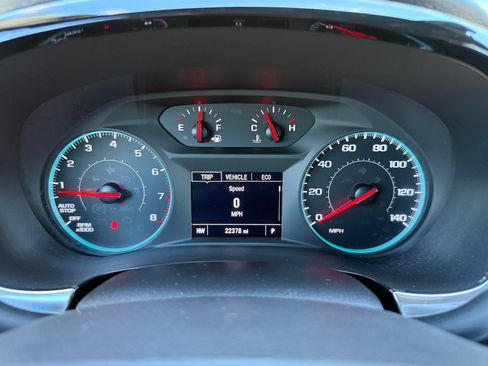 Used 2023 Chevrolet Traverse LS AWD/4WD image 36