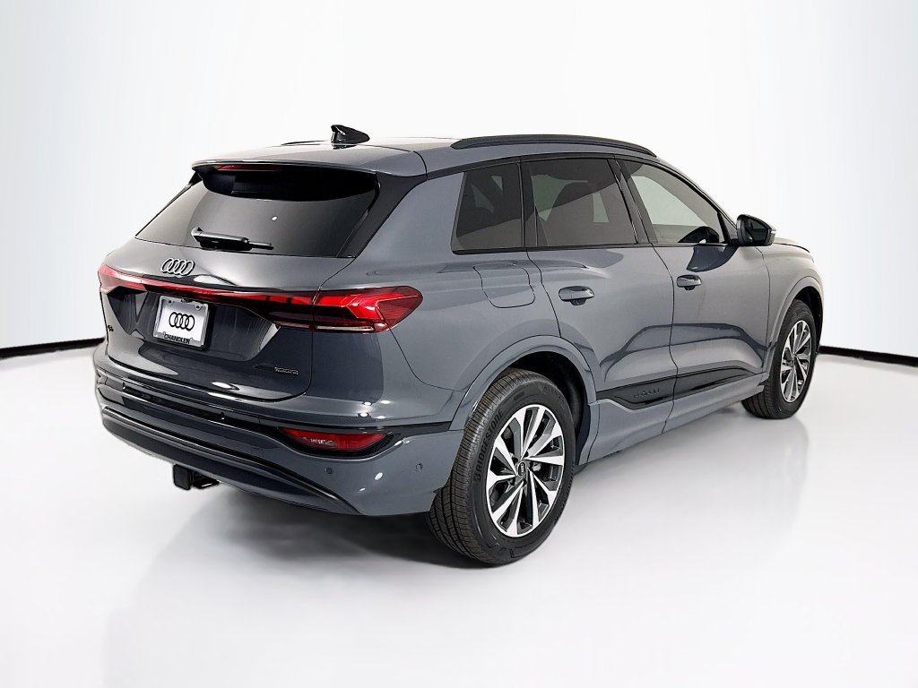 Used 2025 Audi Q6 e-tron Premium Plus AWD/4WD image 7
