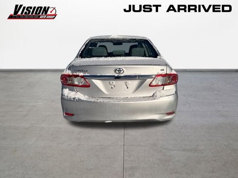Used 2012 Toyota Corolla image 4