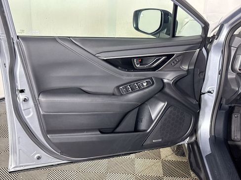 Used 2022 Subaru Outback Limited XT image 11