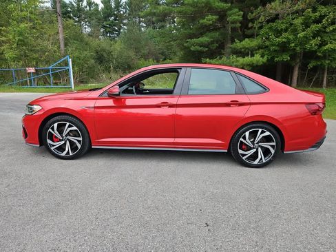 Used 2022 Volkswagen Jetta GLI Autobahn FWD image 2