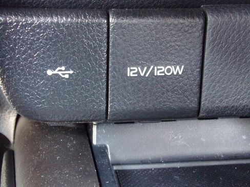 Used 2023 Toyota Camry SE image 54