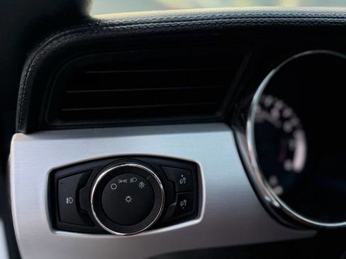 Used 2016 Ford Mustang Premium image 43