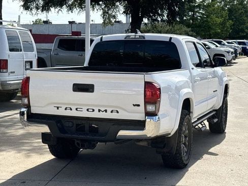 Used 2023 Toyota Tacoma SR5 RWD image 4