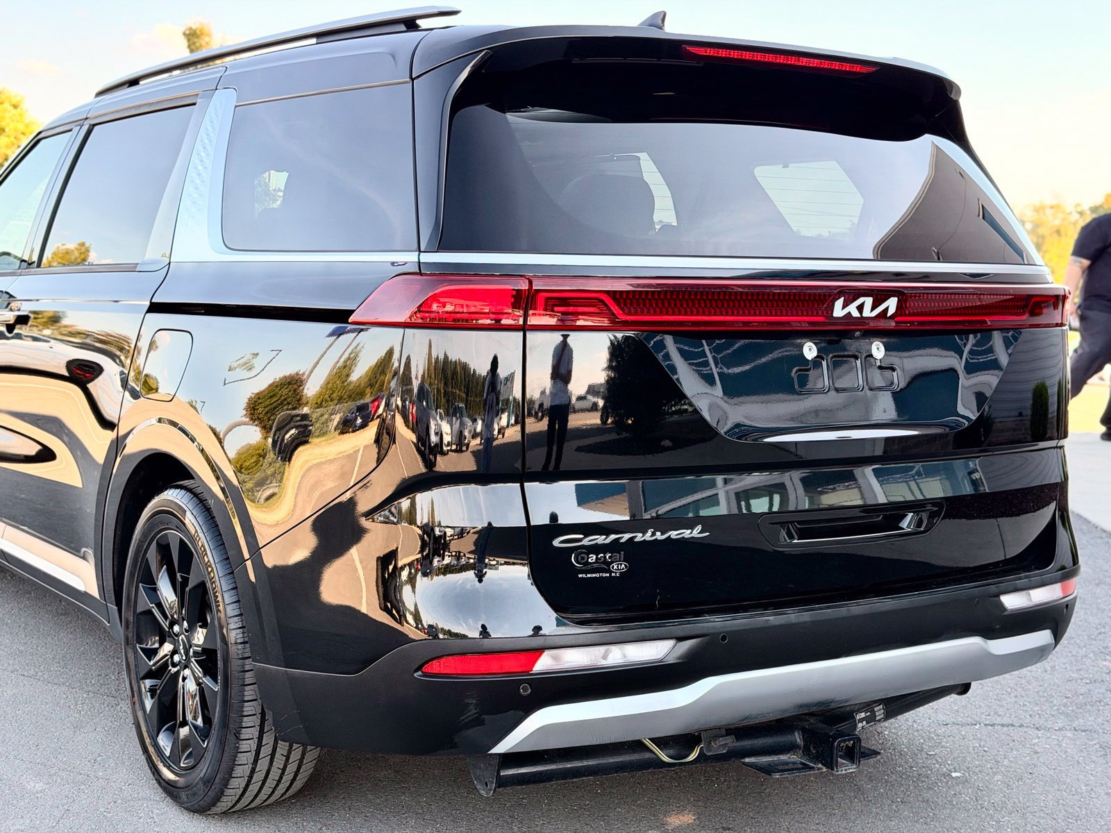 Used 2022 Kia Carnival SX Prestige FWD image 5
