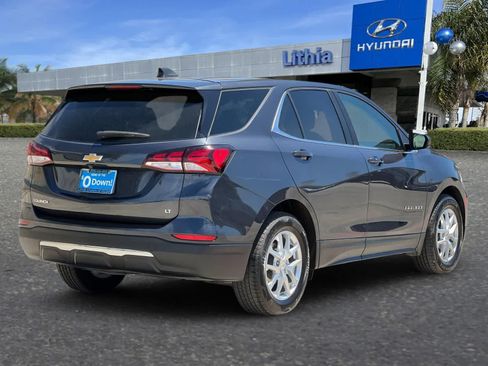 Used 2022 Chevrolet Equinox LT FWD image 3