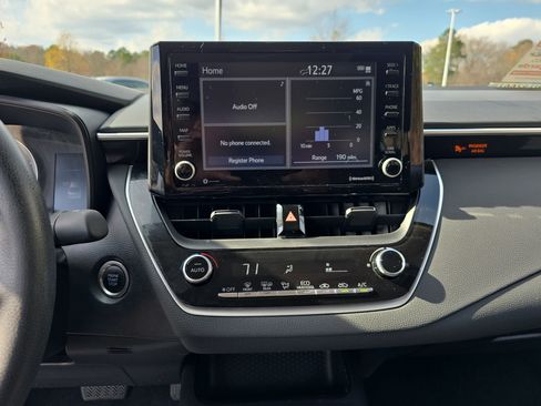 Used 2022 Toyota Corolla LE w/ LE Convenience Package image 19