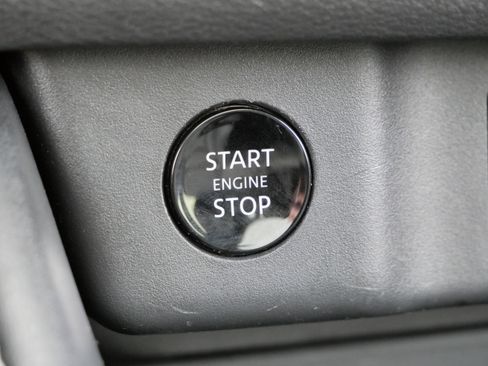 Used 2024 Nissan Rogue Platinum w/ Platinum Premium Package AWD/4WD image 27