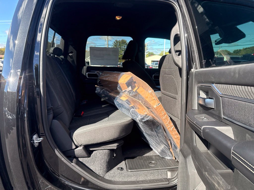 New 2027 RAM 2500 Big Horn AWD/4WD image 23