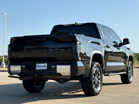 Used 2024 Toyota Tundra Limited AWD/4WD image 9