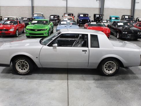 Used 1987 Buick Regal Coupe RWD image 31