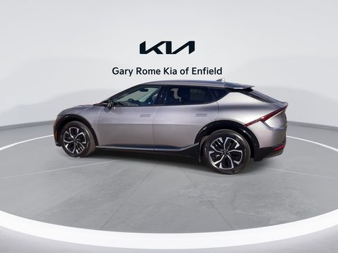 Certified 2022 Kia EV6 Wind w/ Wind Technology Package image 6