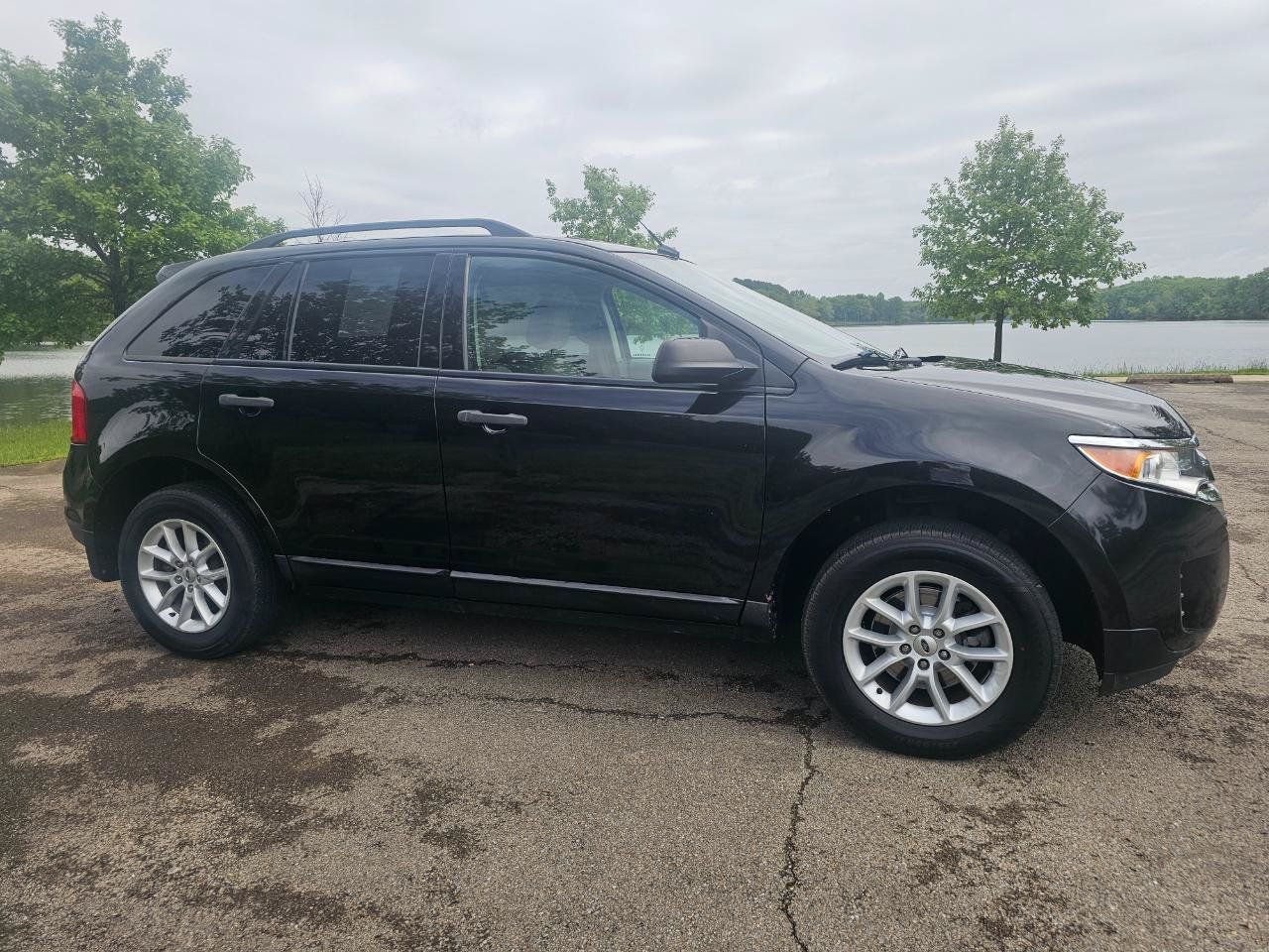 Used 2013 Ford Edge SE FWD image 3