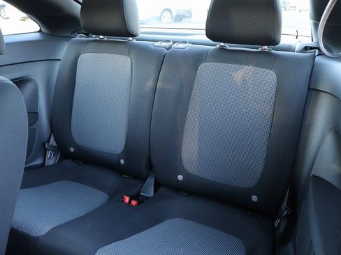 Used 2019 Volkswagen Beetle 2.0T S image 21