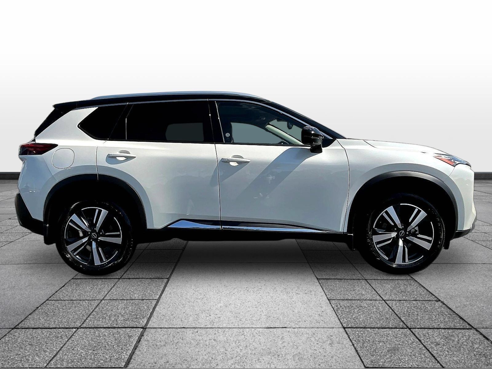 Certified 2023 Nissan Rogue SL AWD/4WD image 4