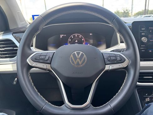 Used 2026 Volkswagen Taos SE AWD/4WD image 29