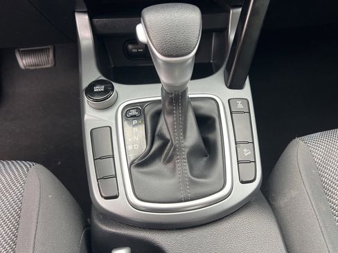 Used 2023 Kia Seltos LX image 15