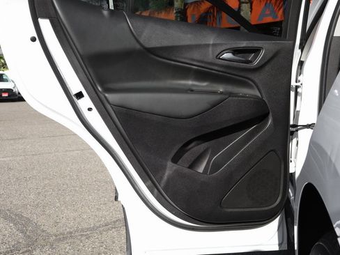 Used 2023 Chevrolet Equinox LT w/ Driver Convenience Package FWD image 37