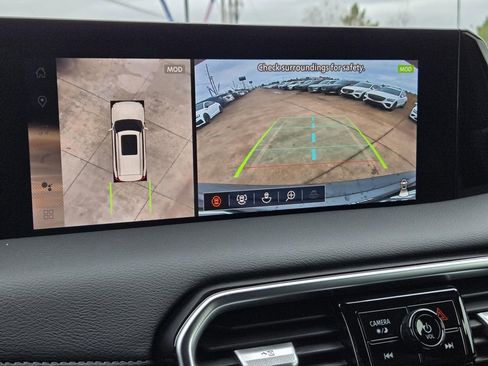 Used 2025 Nissan Armada SL w/ Captain's Chari Seat Package image 13