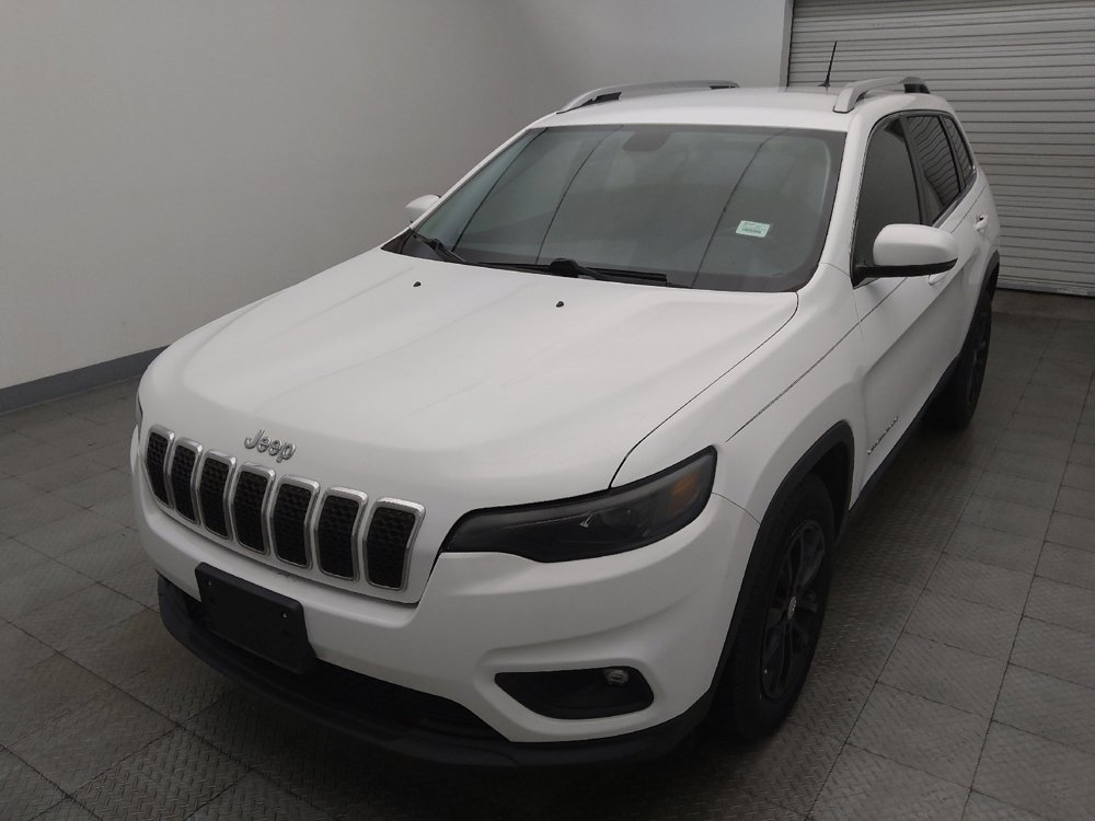 Used 2019 Jeep Cherokee Latitude Plus w/ Comfort/Convenience Group FWD image 15