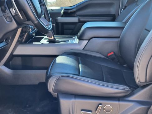 Used 2018 Ford F150 Raptor w/ Equipment Group 802A Luxury image 27