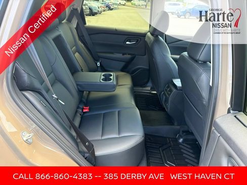 Certified 2025 Nissan Rogue SL w/ SL Premium Package AWD/4WD image 29