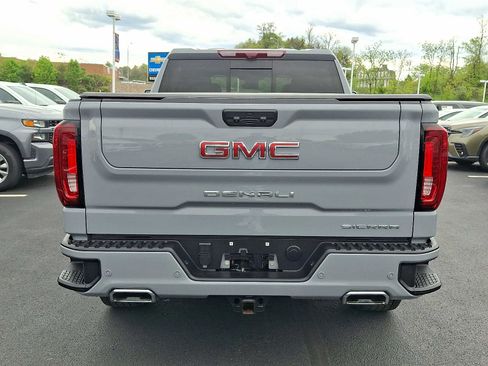 Used 2025 GMC Sierra 1500 Denali w/ Denali Reserve Package AWD/4WD image 5
