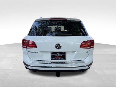 Used 2015 Volkswagen Touareg Sport AWD/4WD image 6