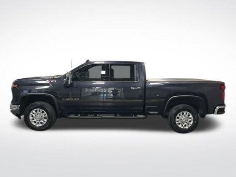 Used 2024 Chevrolet Silverado 2500 LTZ w/ LTZ Convenience Package image 2