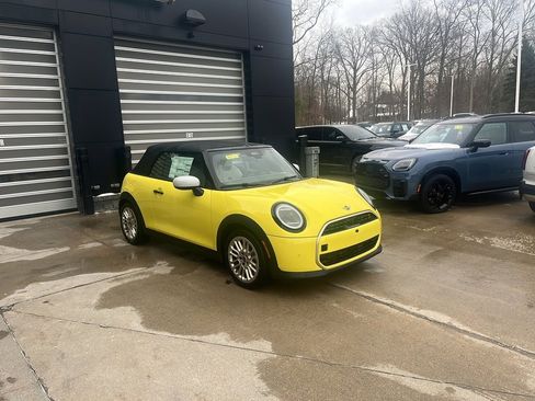 New 2026 MINI Cooper S image 2