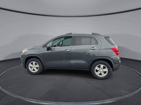 Used 2017 Chevrolet Trax LT w/ Driver Confidence Package AWD/4WD image 5
