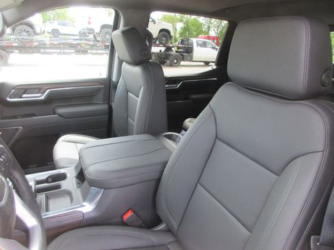 New 2026 GMC Sierra 1500 SLT AWD/4WD image 12