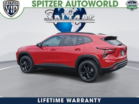 New 2026 Chevrolet Trax LT w/ Driver Confidence Package image 6