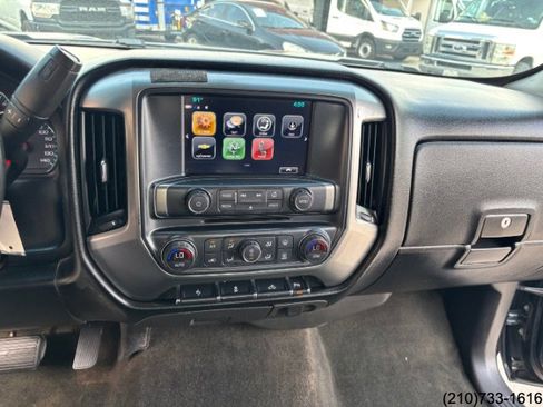 Used 2018 Chevrolet Silverado 1500 LT w/ Texas Edition AWD/4WD image 22