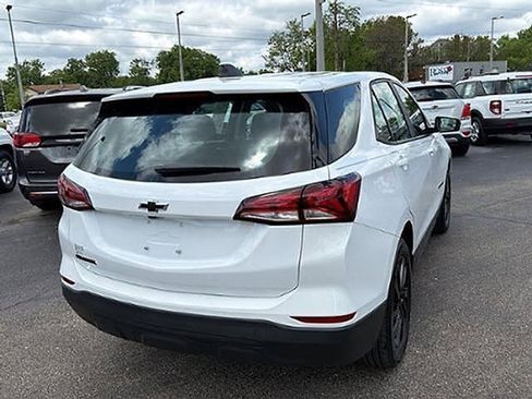 Used 2024 Chevrolet Equinox LS w/ Sport Edition FWD image 7
