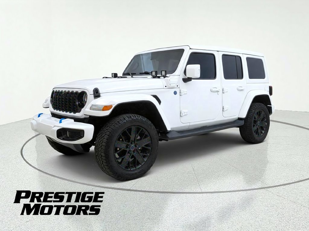 Used 2024 Jeep Wrangler High Altitude AWD/4WD image 3