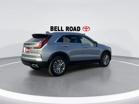 Used 2024 Cadillac XT4 Premium Luxury image 9