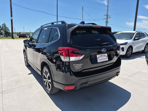 Used 2020 Subaru Forester Limited AWD/4WD image 8